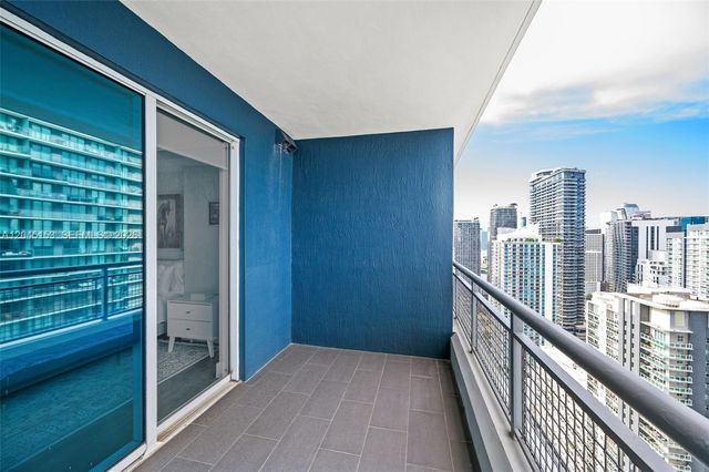 60 SW 13th St 4002, Miami, FL 33130