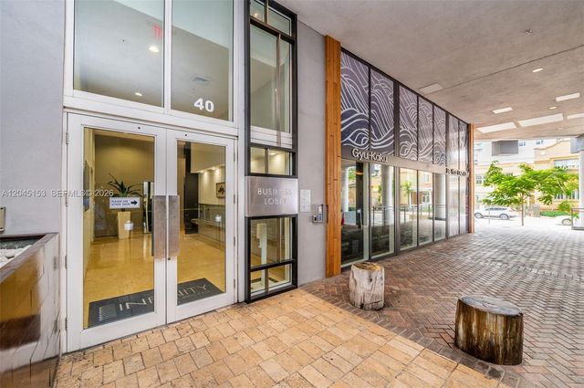 60 SW 13th St 4002, Miami, FL 33130