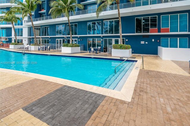 60 SW 13th St 4002, Miami, FL 33130