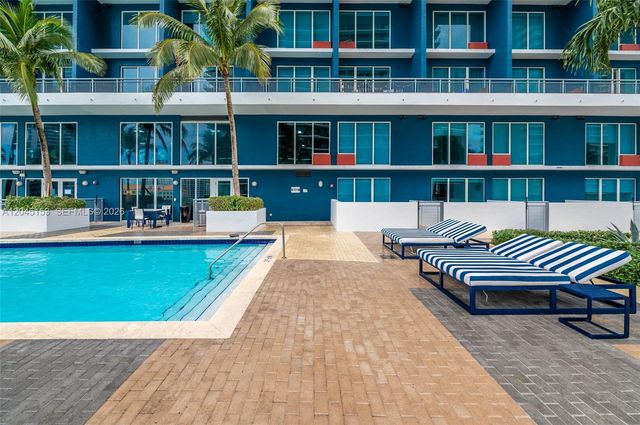 60 SW 13th St 4002, Miami, FL 33130