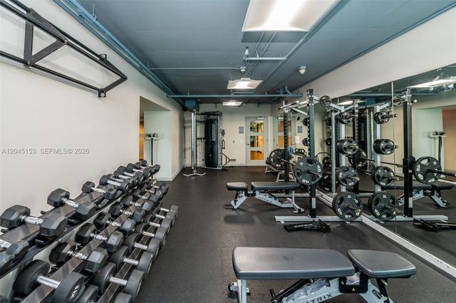 60 SW 13th St 4002, Miami, FL 33130