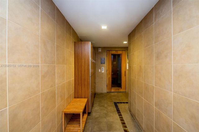 60 SW 13th St 4002, Miami, FL 33130