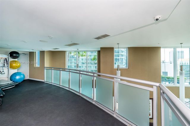 60 SW 13th St 4002, Miami, FL 33130