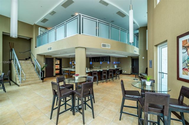 60 SW 13th St 4002, Miami, FL 33130