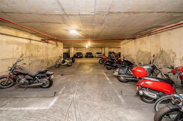 60 SW 13th St 4002, Miami, FL 33130