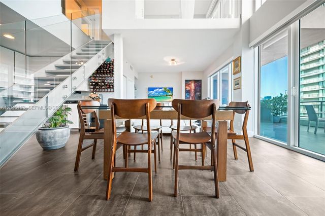 60 SW 13th St 4002, Miami, FL 33130