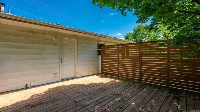 1814 N mississippi, Little Rock, AR 72227