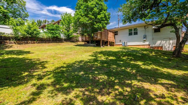 1814 N mississippi, Little Rock, AR 72227