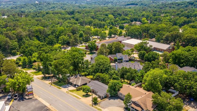 1814 N mississippi, Little Rock, AR 72227