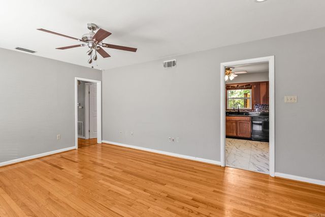 1814 N mississippi, Little Rock, AR 72227
