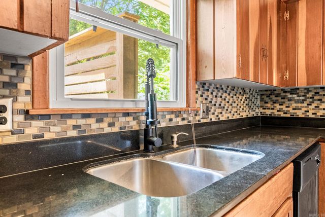 1814 N mississippi, Little Rock, AR 72227