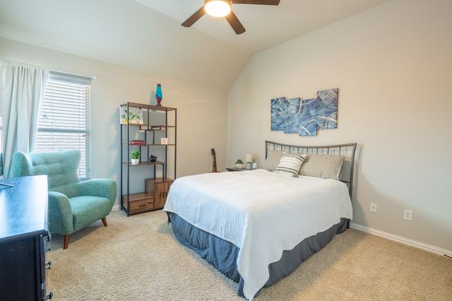 240 Carrington Lane, Lewisville, TX 75067