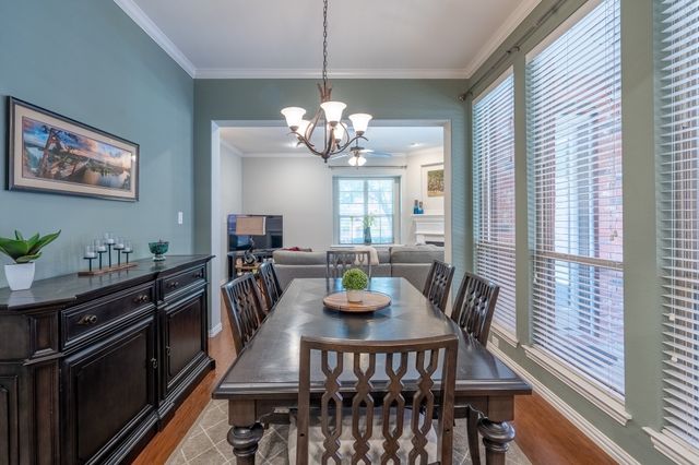 240 Carrington Lane, Lewisville, TX 75067