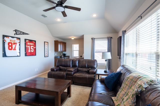 240 Carrington Lane, Lewisville, TX 75067