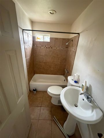 2033 Redman Circle, Dallas, TX 75223