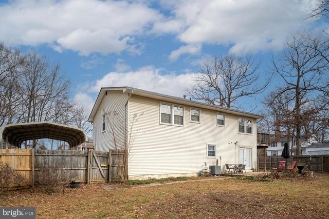 3400 HAWTHORNE RD, Fredericksburg, VA 22407