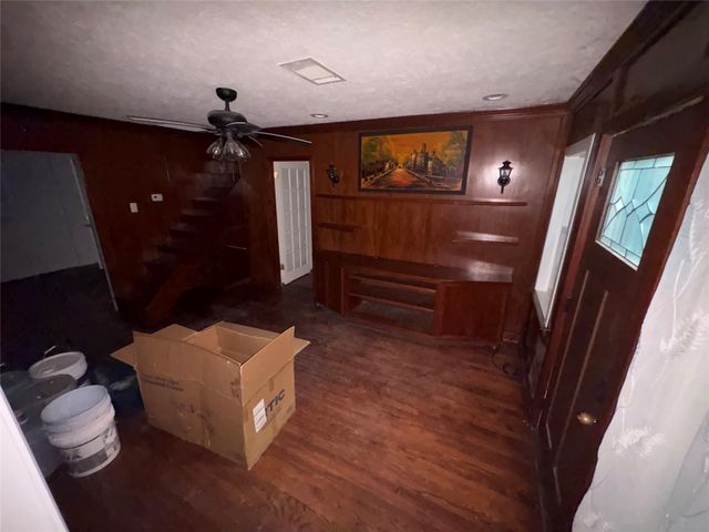 717 Wafer Street, Pasadena, TX 77506