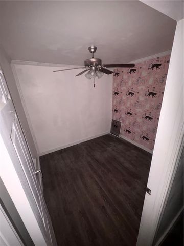 717 Wafer Street, Pasadena, TX 77506