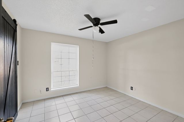 474 Greenwood Avenue, Nash, TX 75569