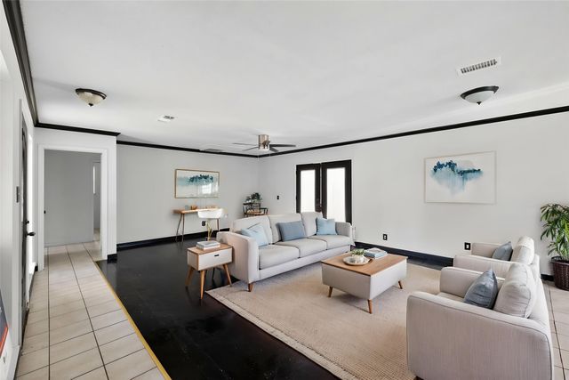 474 Greenwood Avenue, Nash, TX 75569