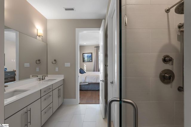 121 Rhett Street Unit 501, Greenville, SC 29601