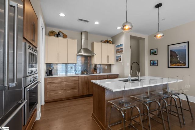 121 Rhett Street Unit 501, Greenville, SC 29601