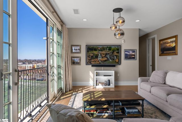 121 Rhett Street Unit 501, Greenville, SC 29601