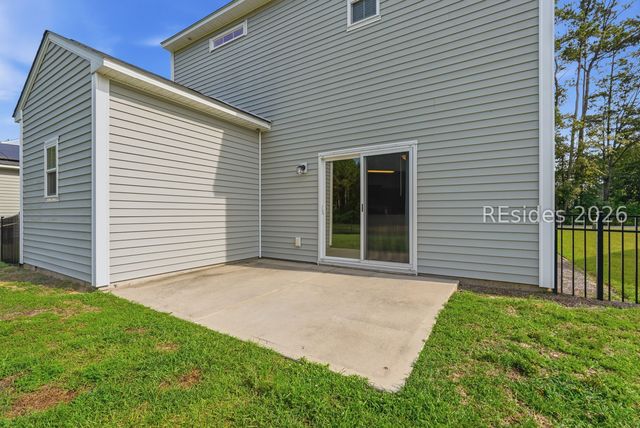 7 Woodland Ct, Bluffton, SC 29910