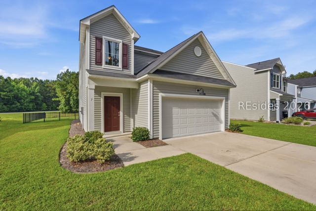 7 Woodland Ct, Bluffton, SC 29910