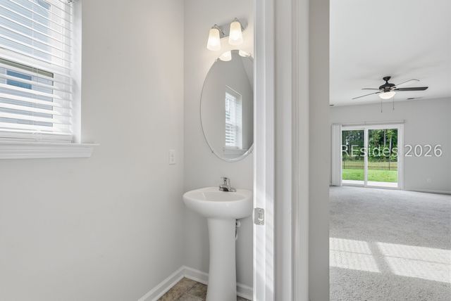 7 Woodland Ct, Bluffton, SC 29910