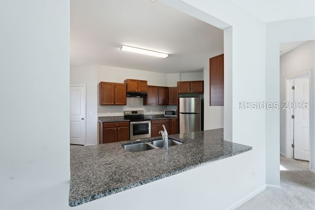 7 Woodland Ct, Bluffton, SC 29910