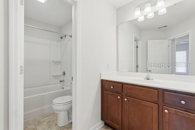 7 Woodland Ct, Bluffton, SC 29910