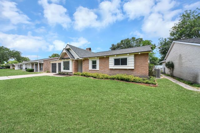 5946 Willowbend Boulevard, Houston, TX 77096