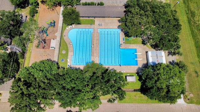 5946 Willowbend Boulevard, Houston, TX 77096