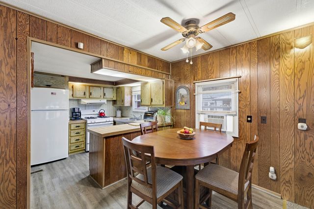 28 Golden Spur, Stonington, CT 06378