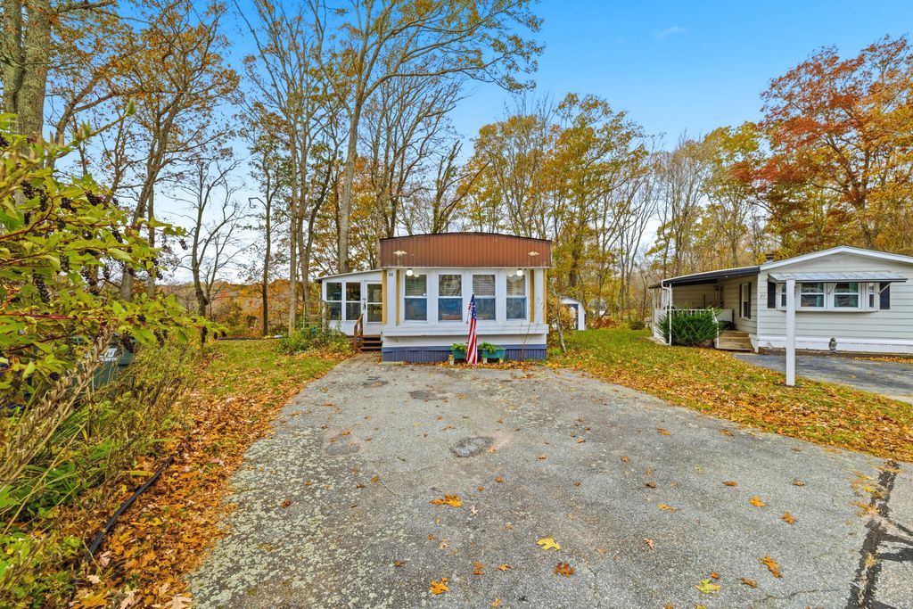 28 Golden Spur, Stonington, CT 06378