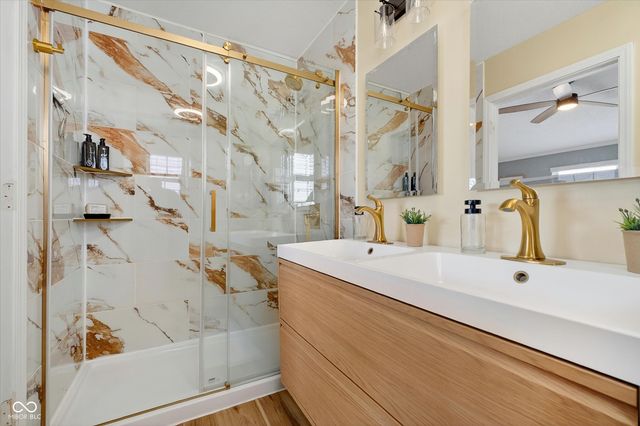 11711 Sand Creek Boulevard, Fishers, IN 46037