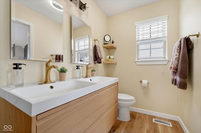11711 Sand Creek Boulevard, Fishers, IN 46037