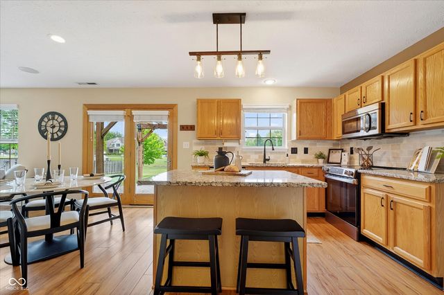 11711 Sand Creek Boulevard, Fishers, IN 46037