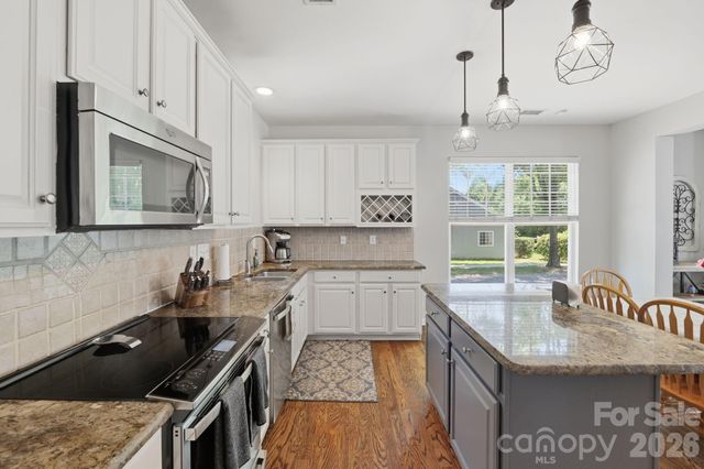 6122 Colonial Garden Drive, Huntersville, NC 28078