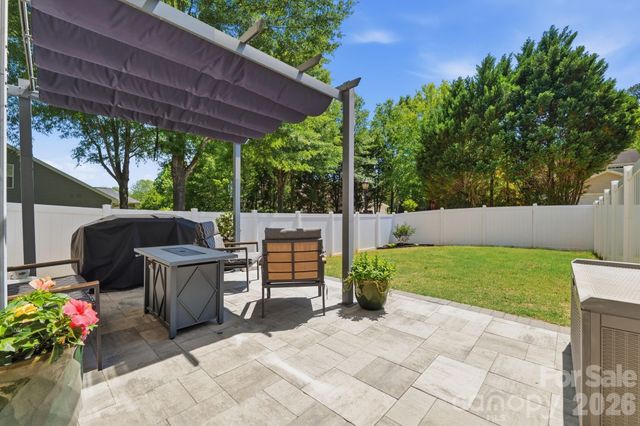 6122 Colonial Garden Drive, Huntersville, NC 28078