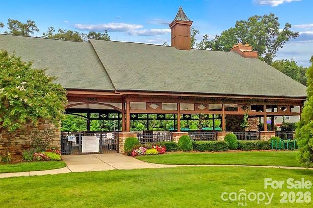 6122 Colonial Garden Drive, Huntersville, NC 28078