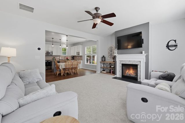 6122 Colonial Garden Drive, Huntersville, NC 28078