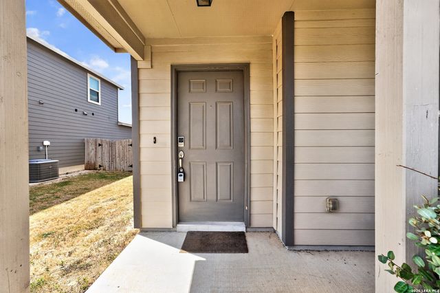 2536 Hiddenbrooke Trace, Seguin, TX 78155