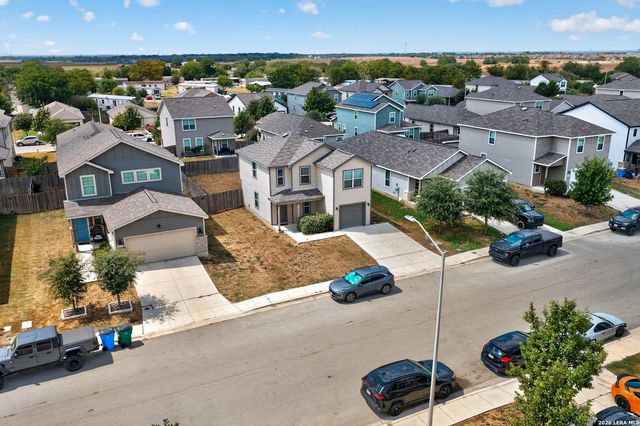 2536 Hiddenbrooke Trace, Seguin, TX 78155