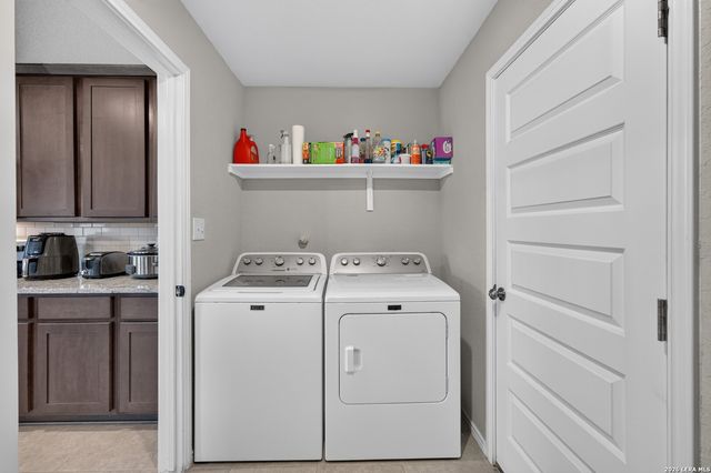 2536 Hiddenbrooke Trace, Seguin, TX 78155