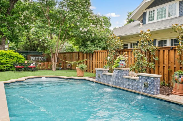 2307 5th Avenue, Fort Worth, TX 76110