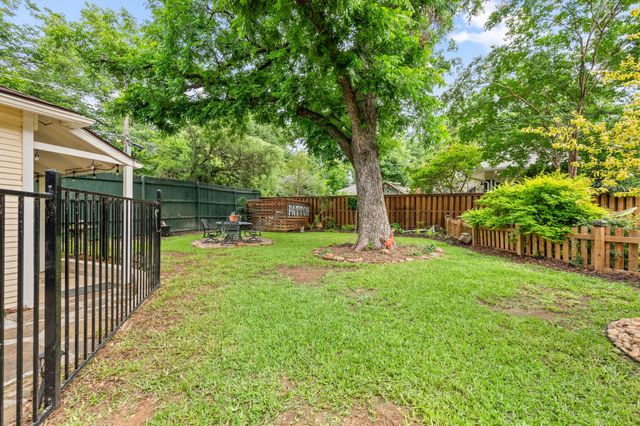 2307 5th Avenue, Fort Worth, TX 76110