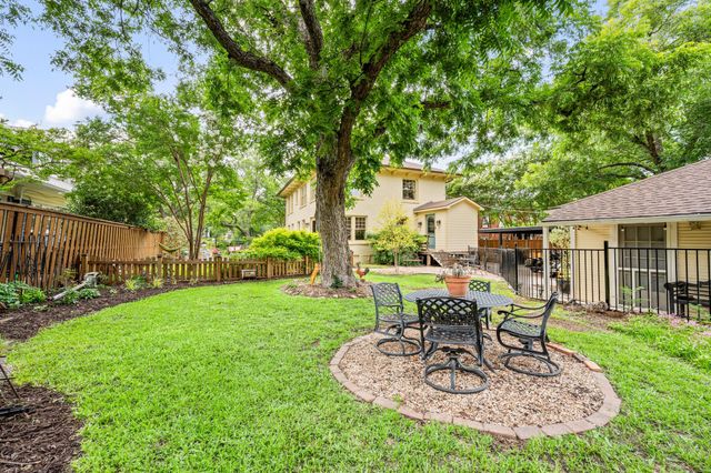 2307 5th Avenue, Fort Worth, TX 76110