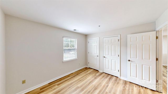 525 Olmsted Park Place M, Charlotte, NC 28203